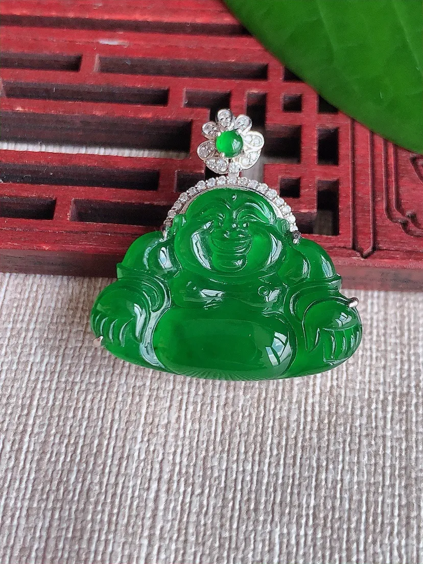 天然A货翡翠18K金伴满绿佛公吊坠尺寸29.2×20×28.3×7.6m量6.57g 0702