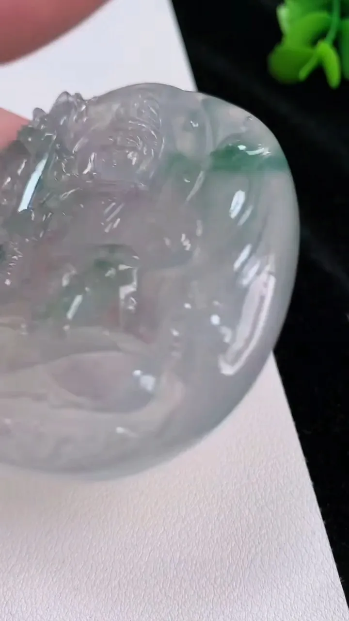 天然A货翡翠虚空藏观音菩萨吊坠，尺寸55.4-51-9.4，重量:60.00g
7月3日