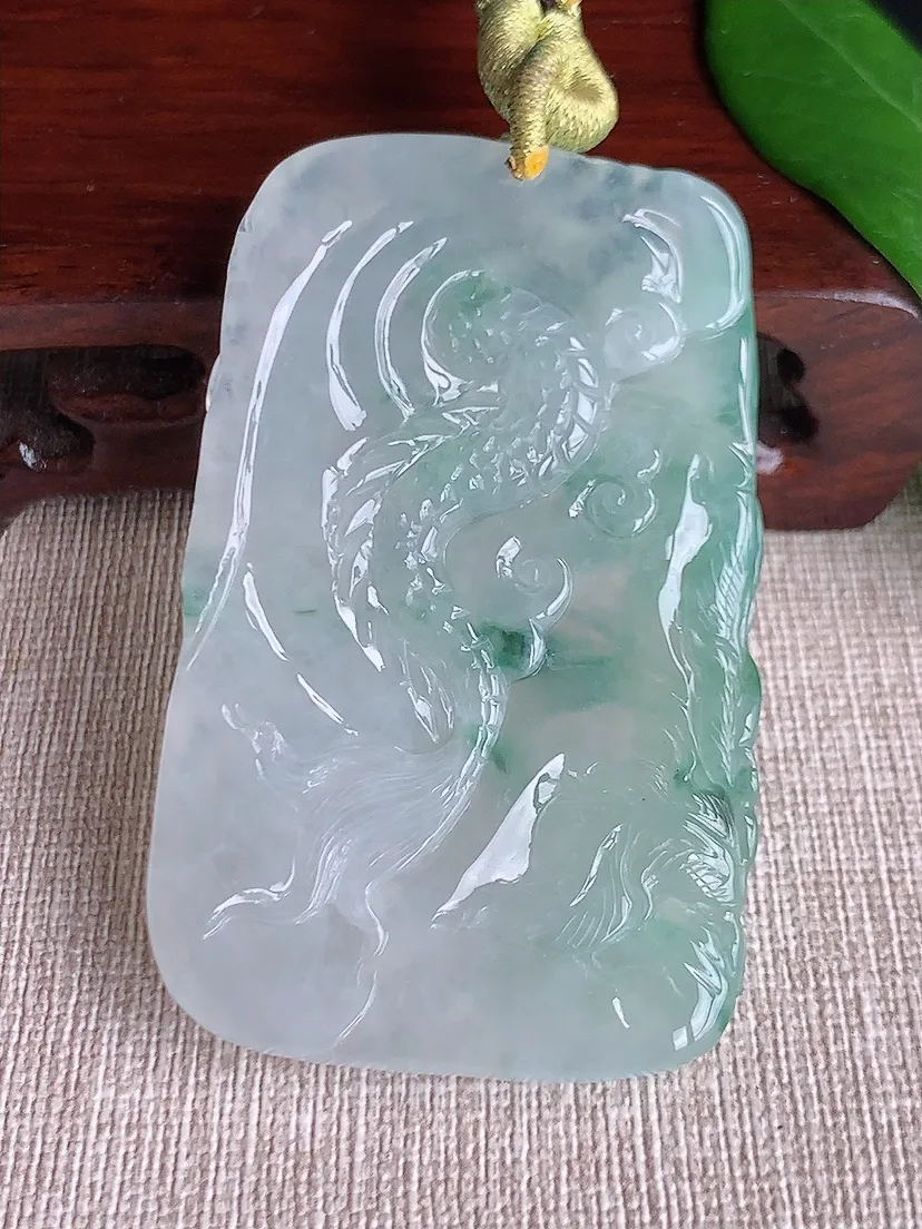 天然A货翡翠飘花龙凤牌龙凤呈祥吊坠 尺寸62.7×39×9.3m量49.95g 0702