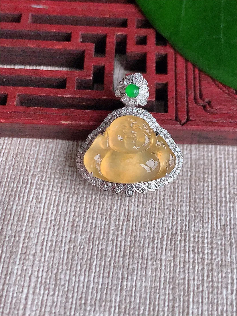 天然A货翡翠18K金伴黄翡佛公吊坠尺寸24×20.3×9裸石12.3×17m量3.82g 0701