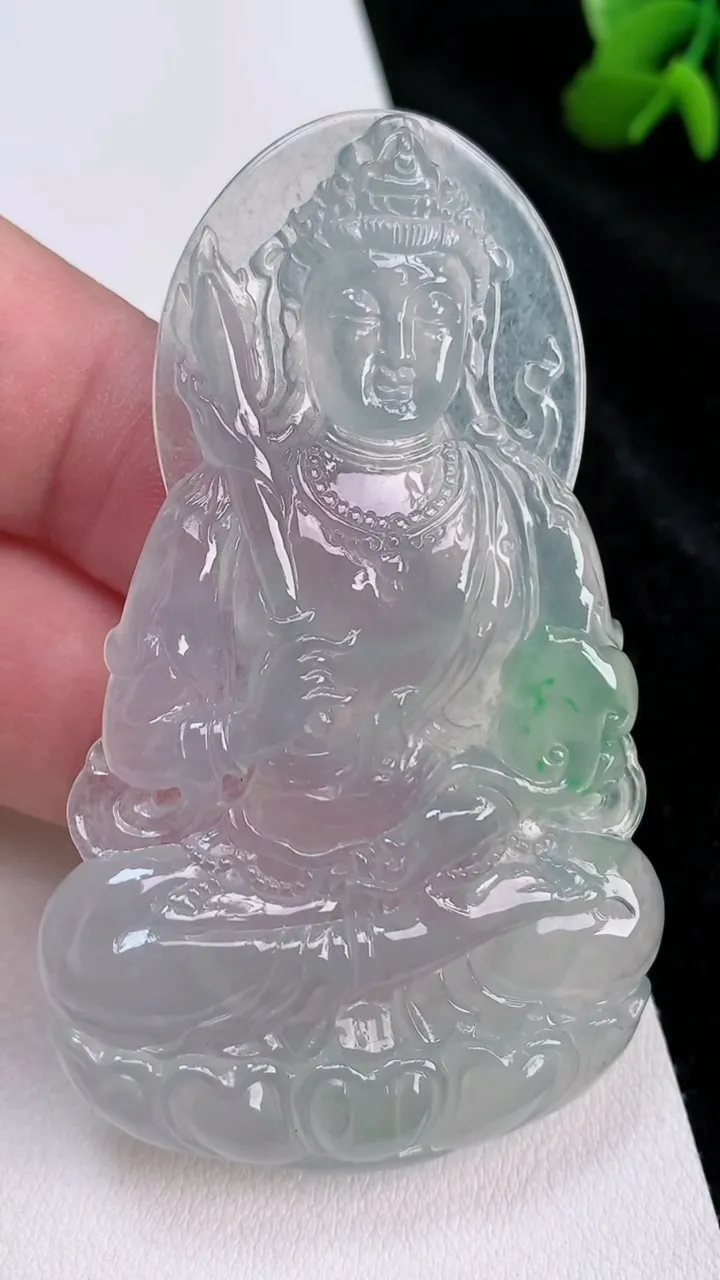 天然A货翡翠虚空藏观音菩萨吊坠，尺寸67.3-44-5.2，重量:28.97g
7月3日