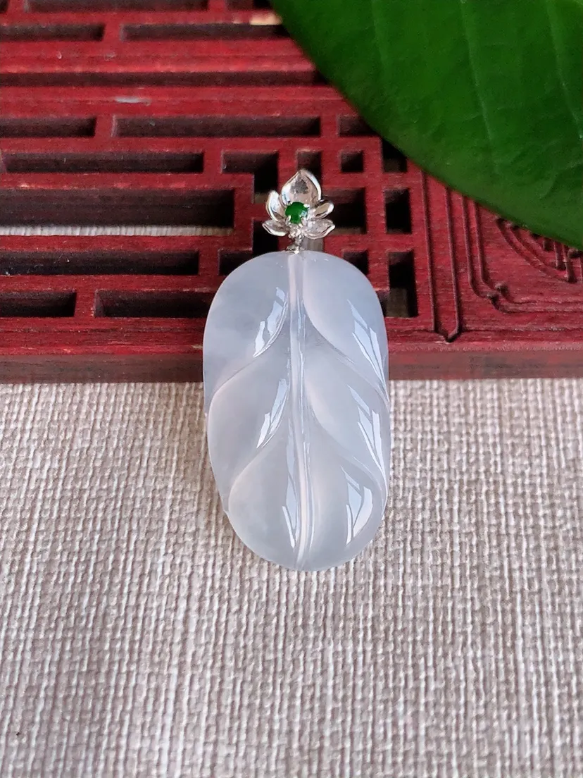 天然A货翡翠18K金扣头白月光叶子金枝玉叶吊坠尺寸36.2×29×16.8×4.4m量5.10g 0