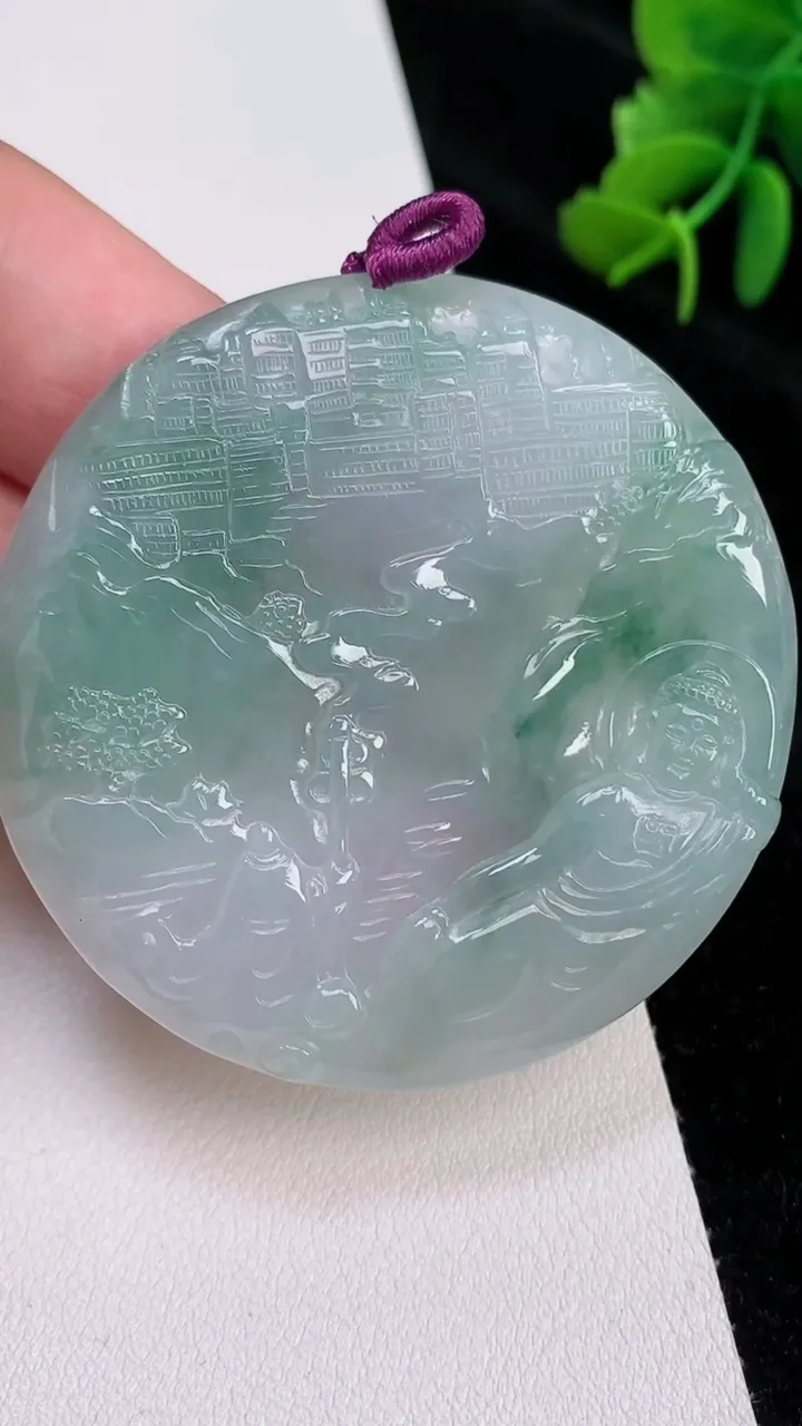 天然A货翡翠山水阿弥陀佛吊坠，尺寸52.6-5.4，重量:34.10g
7月4日
