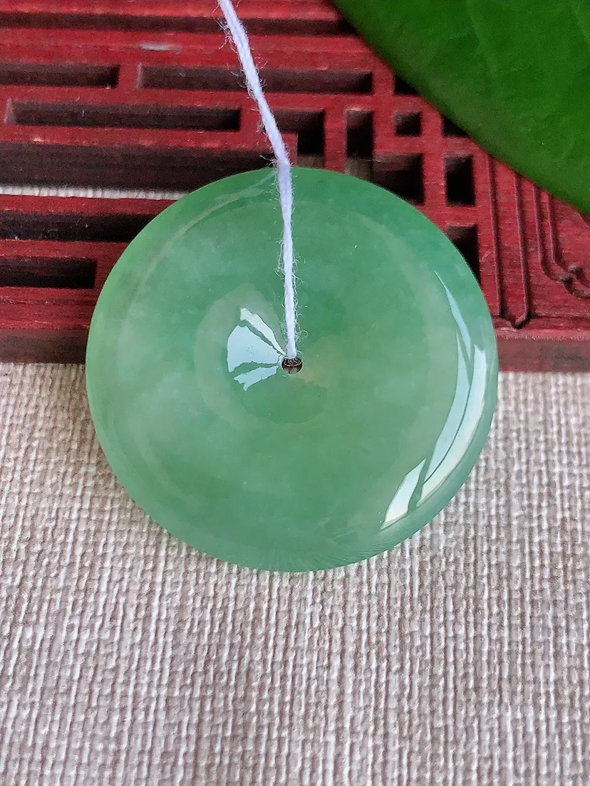 天然A货翡翠晴绿平安扣吊坠尺寸32.6×5.7m量13.00g 0704