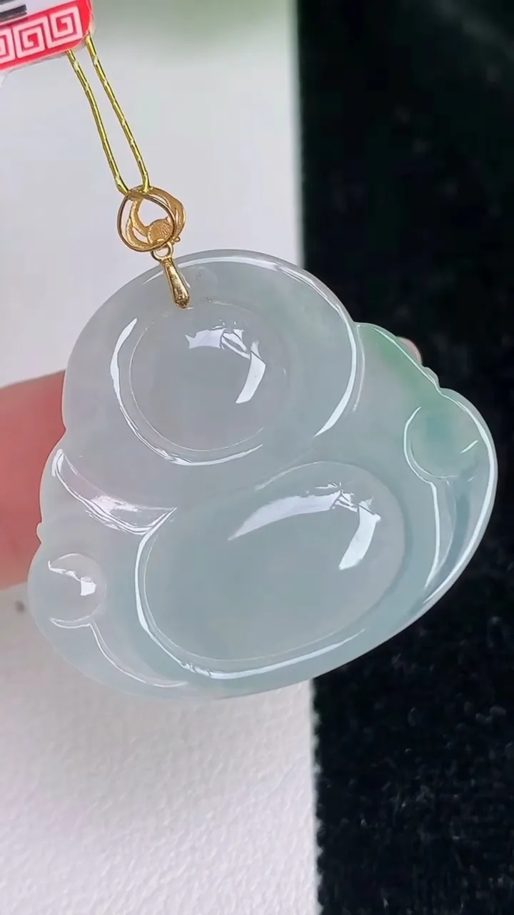 天然A货翡翠佛公吊坠，尺寸27.3-30.2-6，重量:7.24g
7月4日
