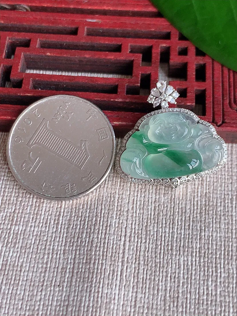 天然A货翡翠18K金伴飘花佛公吊坠尺寸24.7×25.2×8.2裸石14.3×22.6m量4.68g 0702