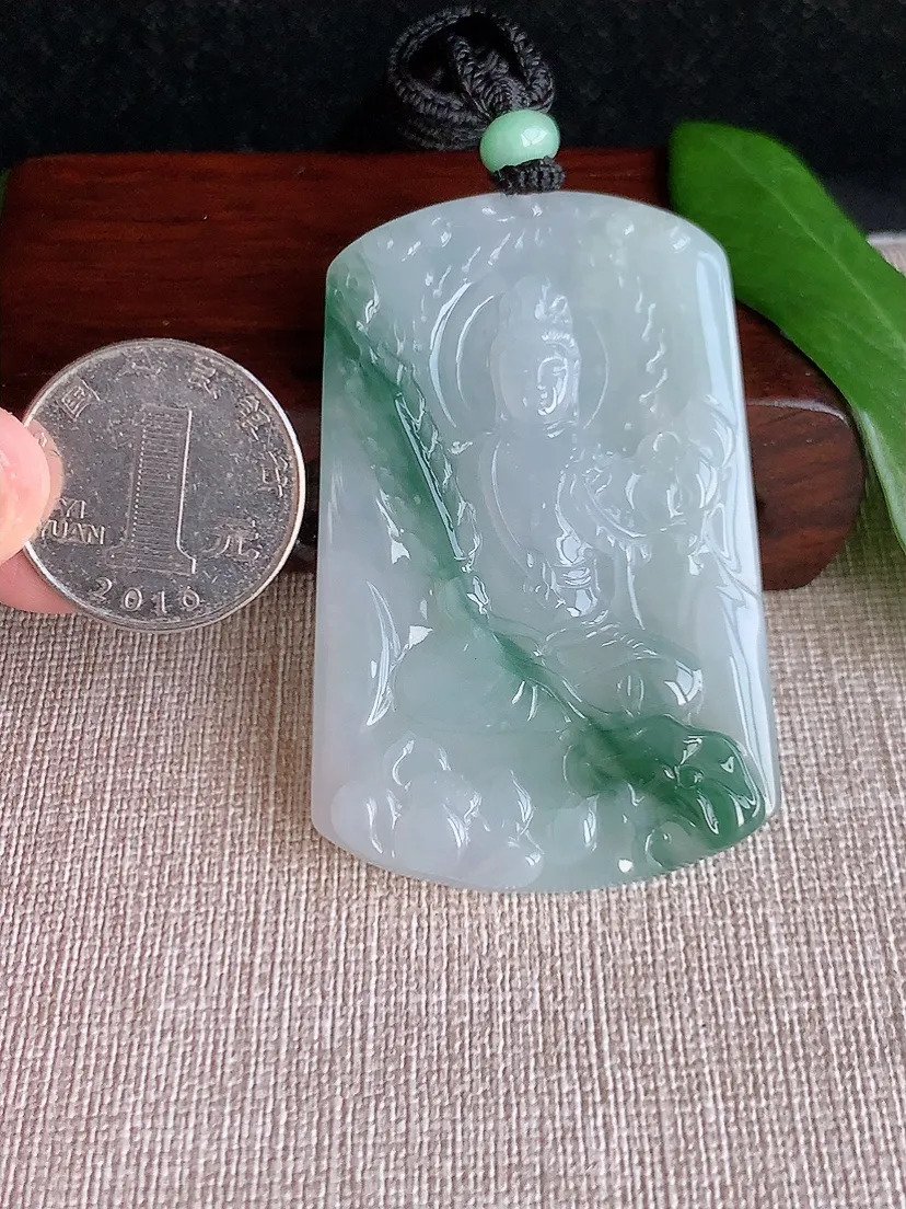 天然A货翡翠飘花虚空藏菩萨吊坠尺寸60.7×39.7×5.8m量36.13g 0704