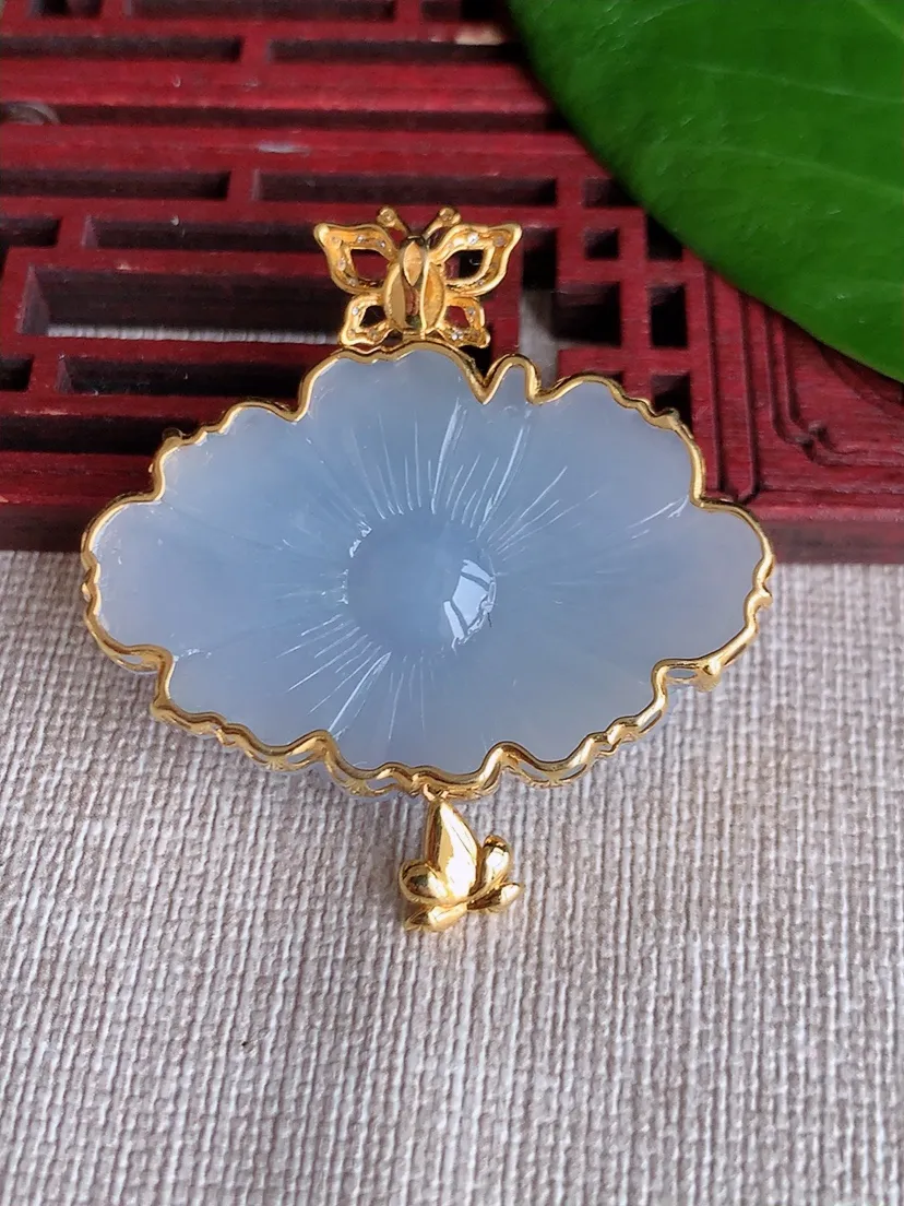 天然A货翡翠18K紫罗兰荷花和吊坠 尺寸44×27×41×9m量13.28g 0704