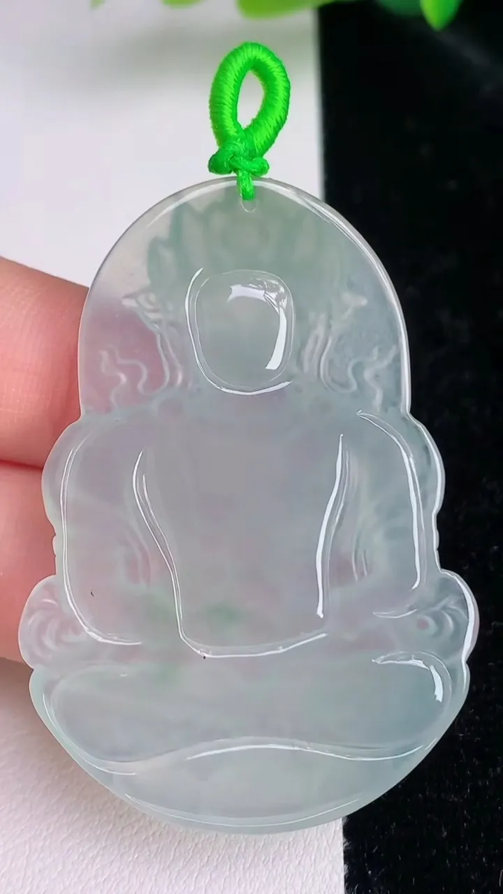 天然A货翡翠度母吊坠，尺寸50-35.3-3.7，重量:12.94g
7月5日