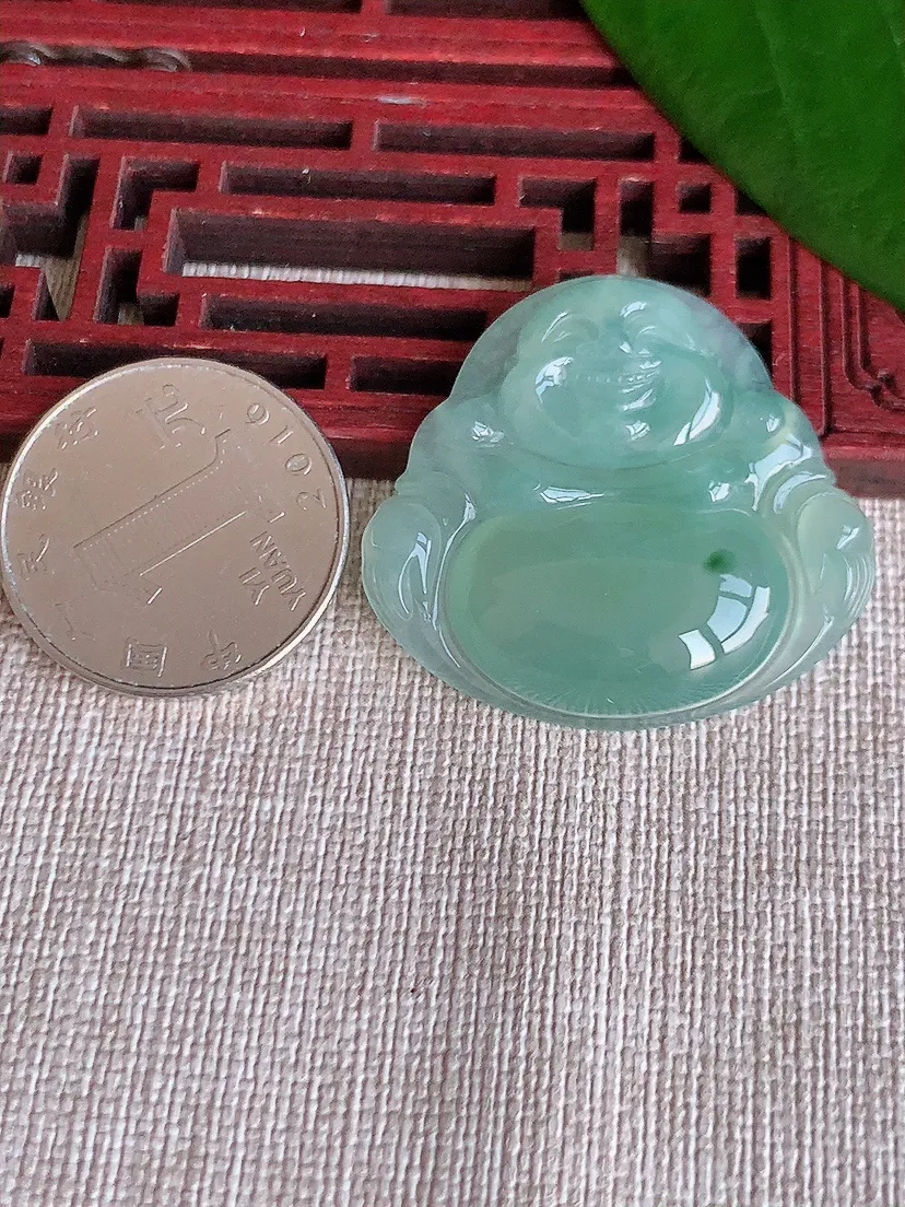 天然A货翡翠晴水飘花佛公吊坠尺寸33.4×35.8×6m量11.09g 0704