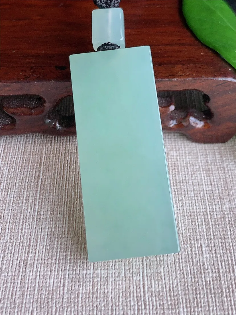 天然A货翡翠晴水无事牌吊坠尺寸49×20.7×9m量36.18g 0704