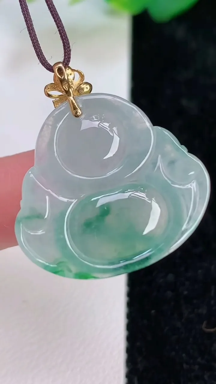 天然A货翡翠佛公吊坠，尺寸23.3-26-5.8，重量:5.76g
7月6日