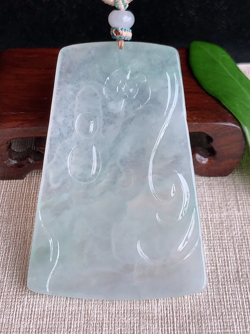 天然A货翡翠文殊菩萨吊坠尺寸72.6×49.6×5m量49.75g 0704