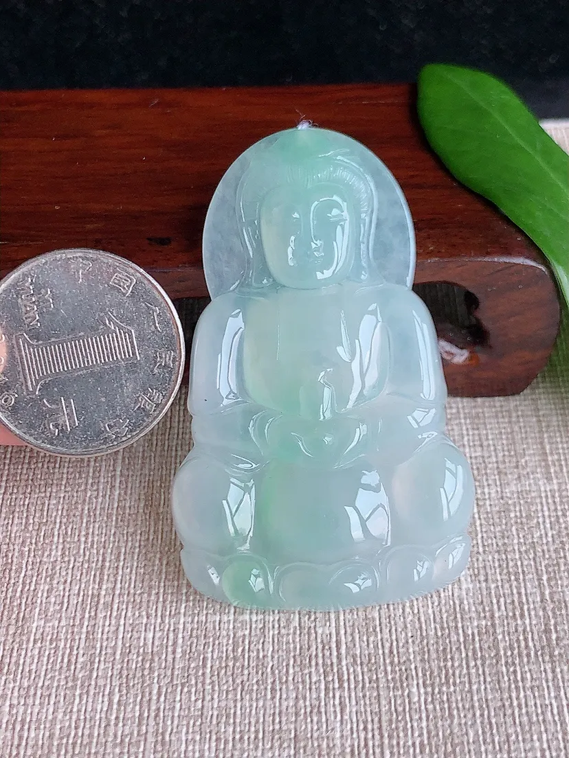 天然A货翡翠晴绿正装观音吊坠尺寸57.7×35.4×5.7m量21.55g 0704