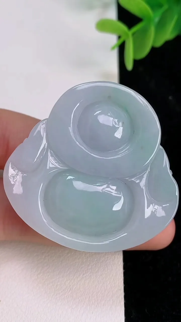天然A货翡翠佛公吊坠，尺寸41.4-43-13，重量:35.47g
7月7日