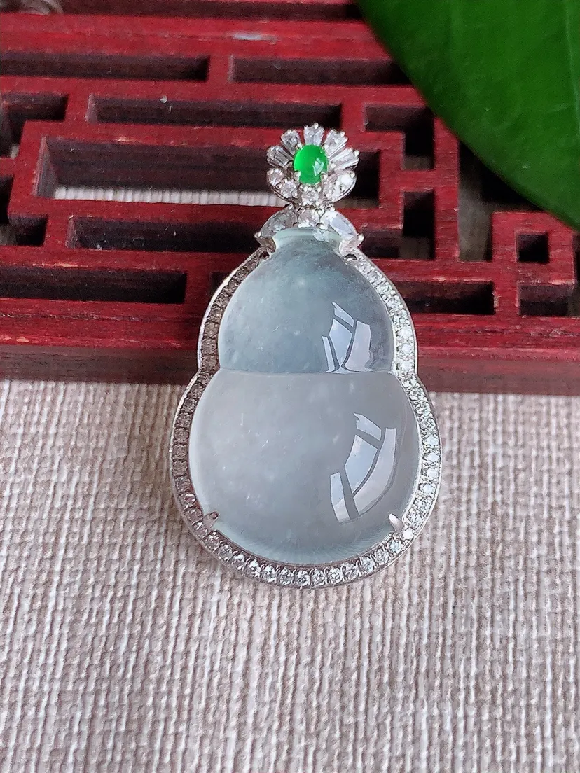 天然A货翡翠18K金伴白月光葫芦吊坠尺寸34×19.2×9裸石23.4×15.8m量6.27g 07