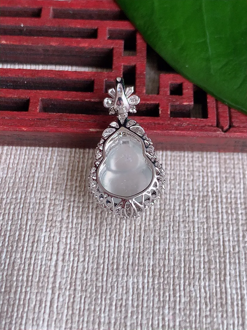 天然A货翡翠18K金伴白月光葫芦吊坠尺寸25×12.5×9.2裸石12×9.4m量2.60g 070
