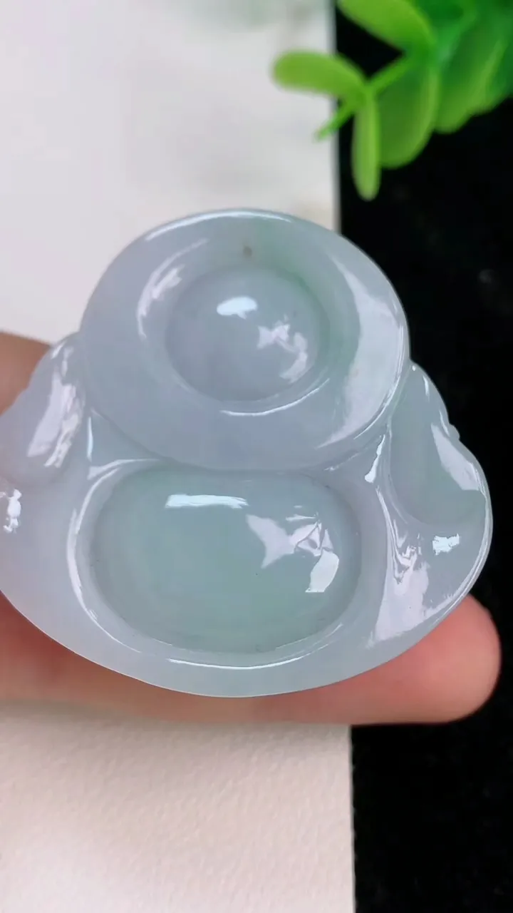 天然A货翡翠佛公吊坠，尺寸41.4-43-13，重量:35.47g
7月7日