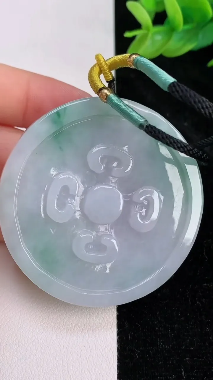 天然A货翡翠麒麟牌吊坠，尺寸 53.5-13，重: 71.65g
7月7日