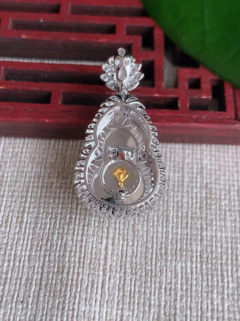 天然A货翡翠18K金伴白月光葫芦吊坠尺寸30.3×15.4×15.8裸石17.5×12.4m量4.7