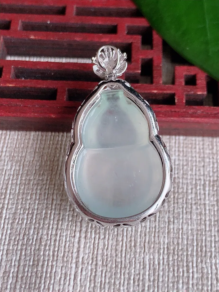 天然A货翡翠18K金伴白月光葫芦吊坠尺寸34×19.2×9裸石23.4×15.8m量6.27g 07