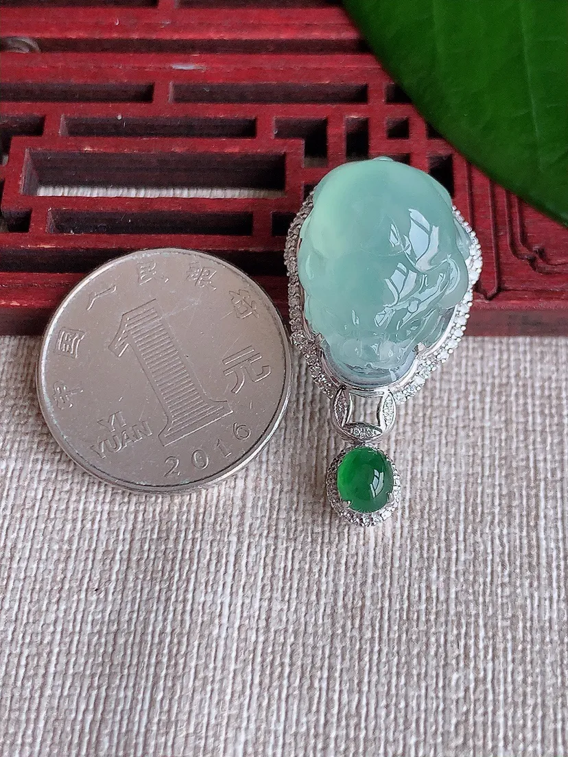 天然A货翡翠18K金伴晴水招财貔貅吊坠尺寸35.5×18.7×16裸石20×15.6m量9.89g 0704