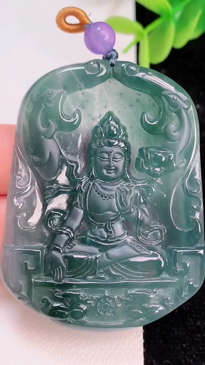 天然A货翡翠蓝水大势至观音菩萨吊坠，尺寸57-43-5.6，重量:28.40g
7月7日