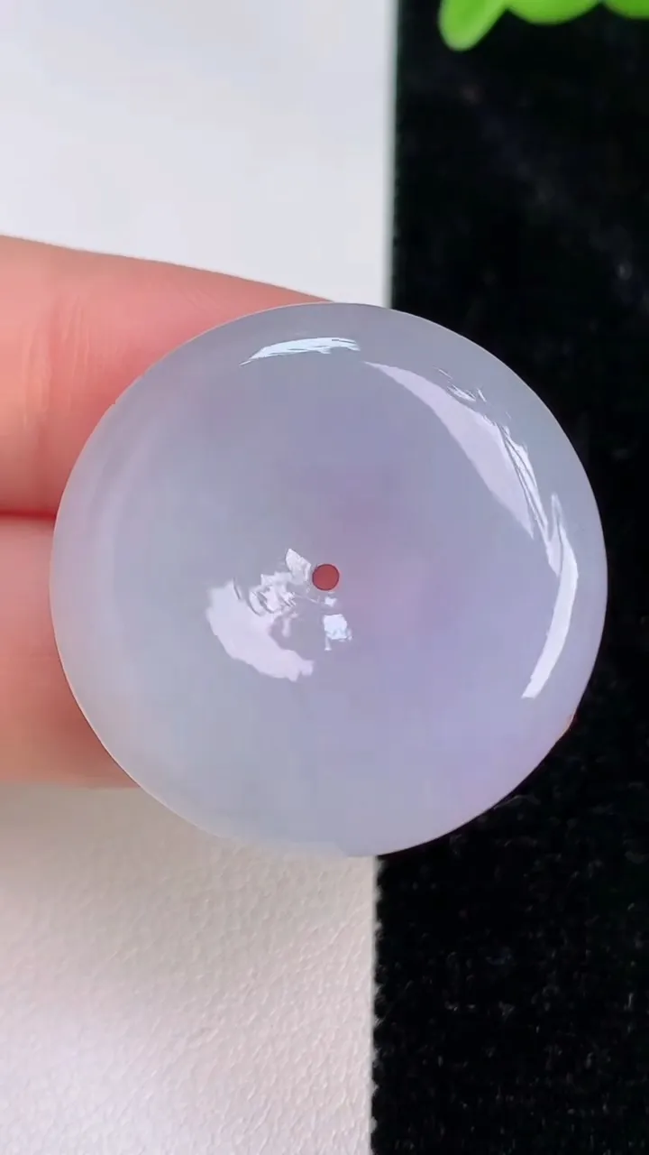 天然A货翡翠紫罗兰平安扣吊坠，尺寸29.5-5.8，重量:10.58g
7月8日