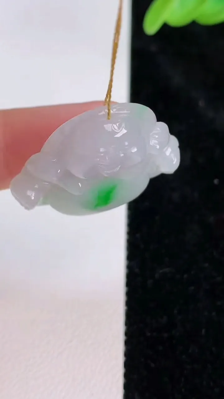 天然A货翡翠佛公吊坠，尺寸26.5-29-6.3，重量:7.60g
7月8日