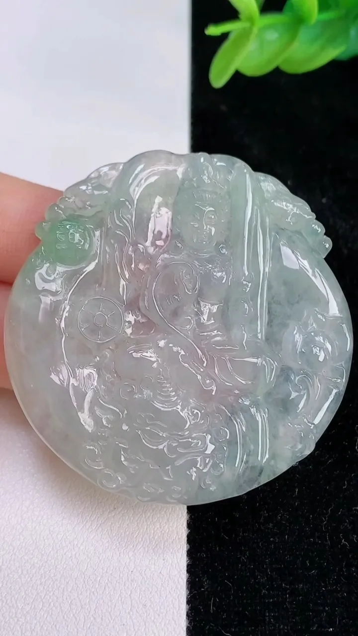 天然A货翡翠文殊菩萨吊坠，尺寸51-50.5-5.5，重:24.58g
7月8日