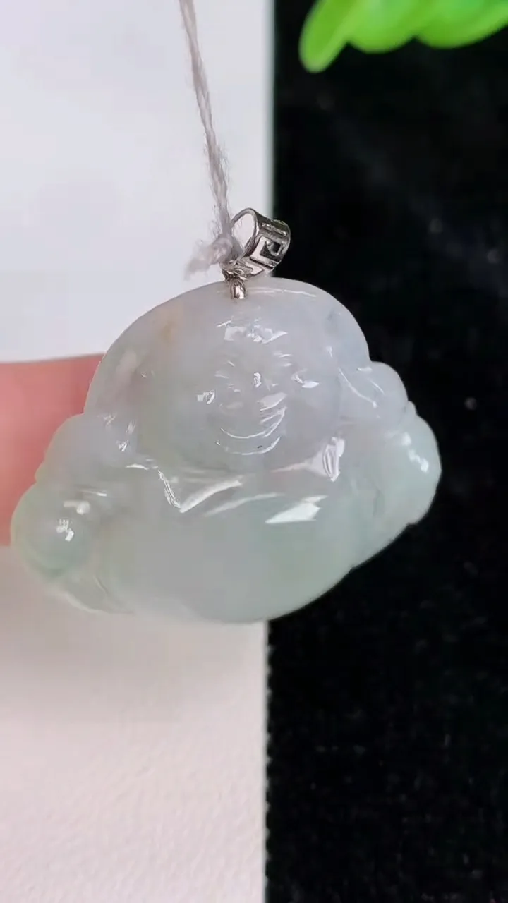 天然A货翡翠佛公吊坠，尺寸29.8-33.5-6，重量:9.90g
7月8日