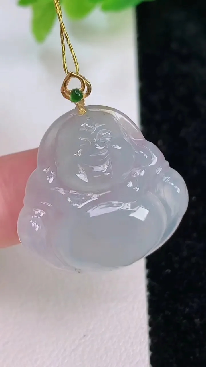 天然A货翡翠种佛公吊坠，尺寸25-25-5，重量:5.11g
7月9日