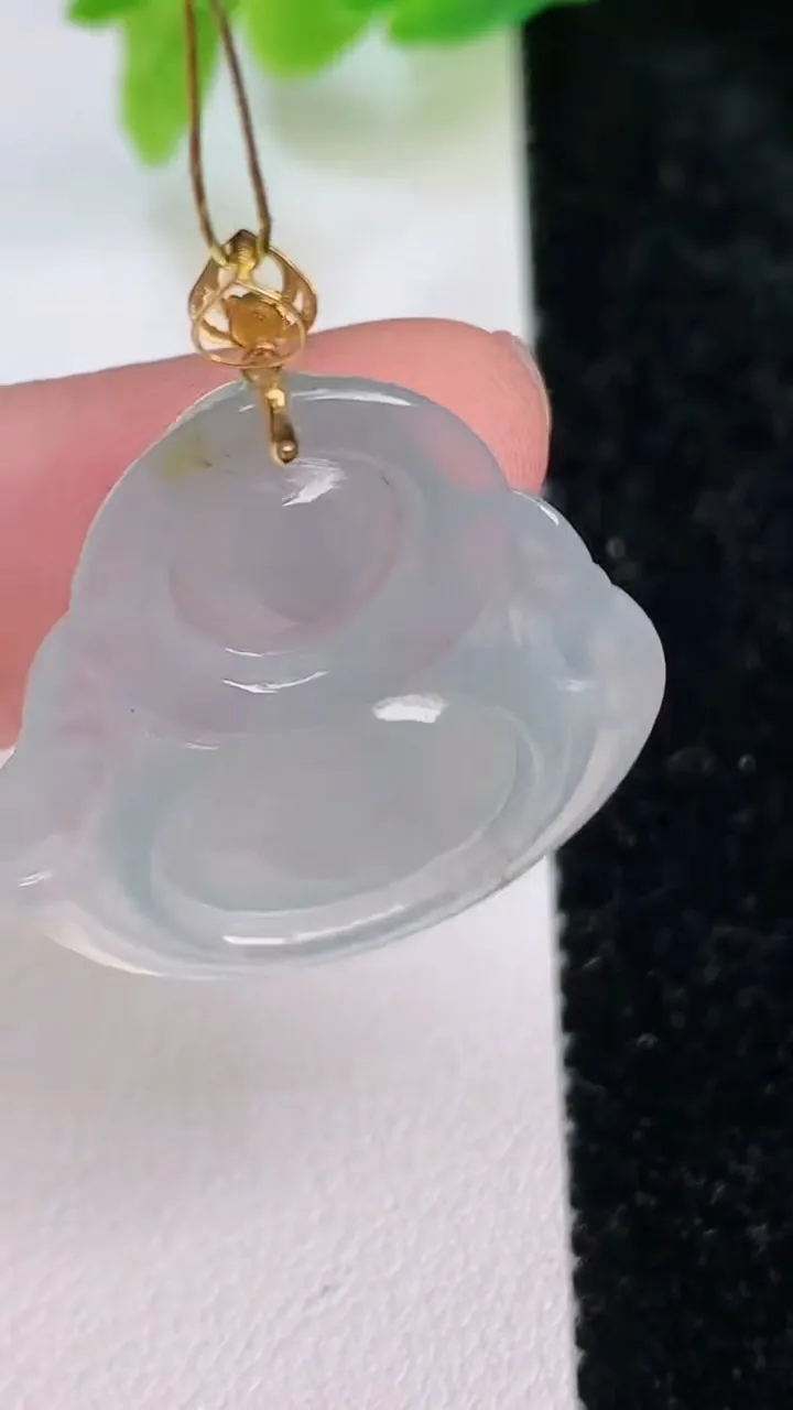 天然A货翡翠种佛公吊坠，尺寸25-25-5，重量:5.11g
7月9日