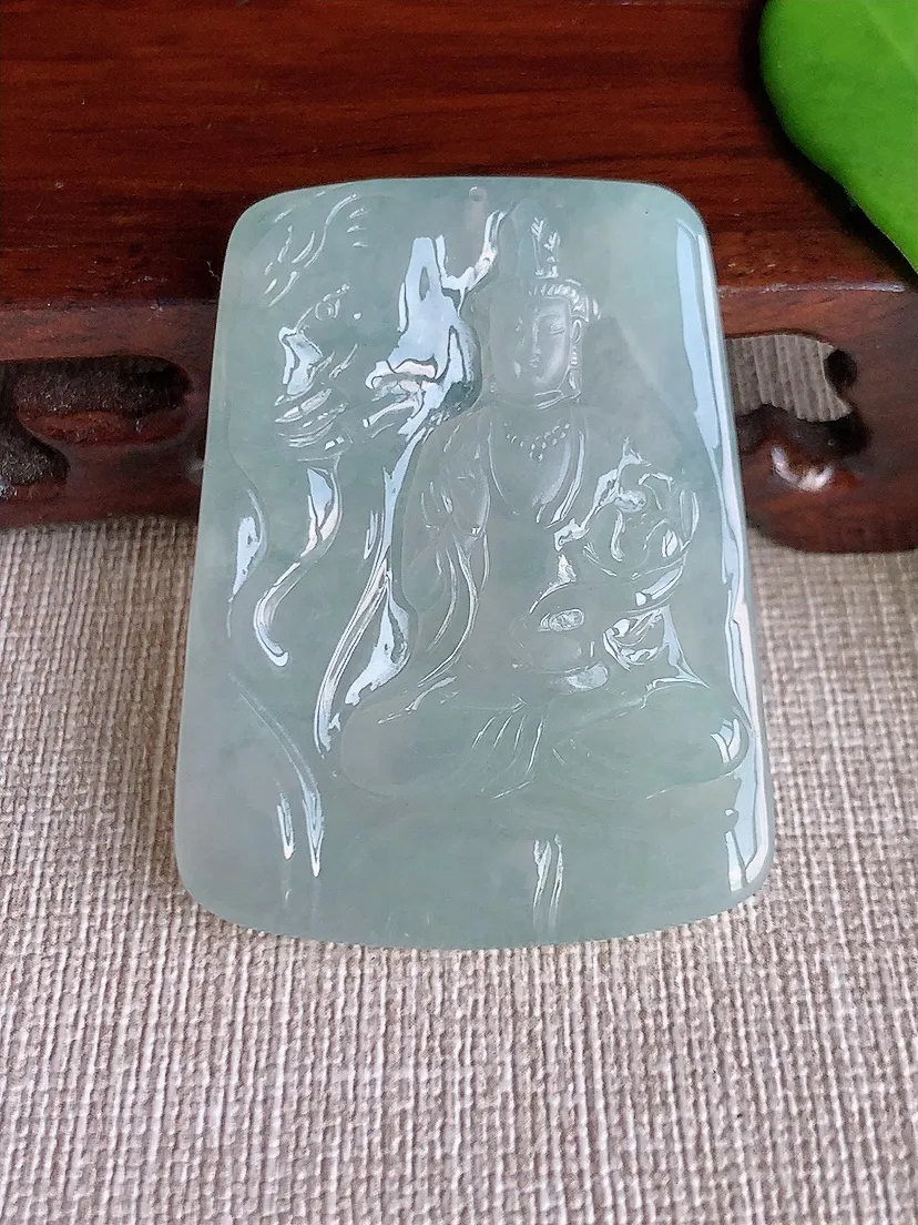 天然A货翡翠晴水普贤菩萨吊坠尺寸47.8×36.2×5.5m量22.80g 0709