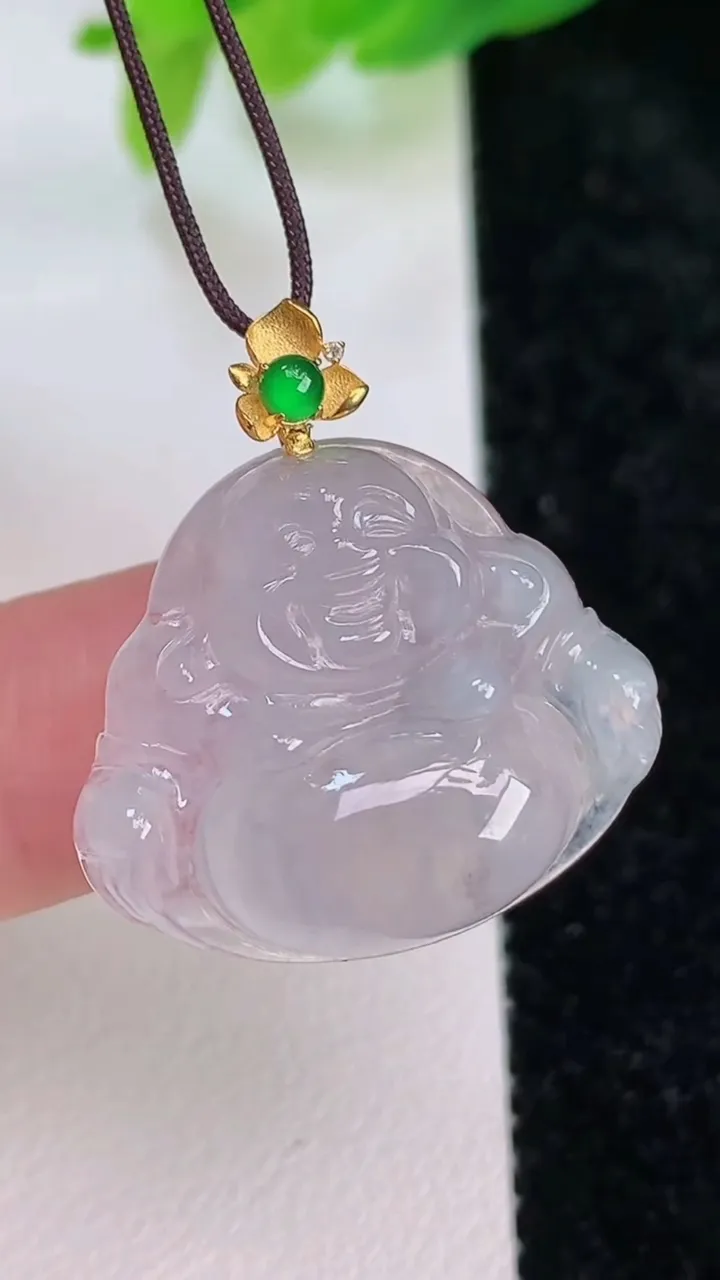 天然A货翡翠佛公吊坠，尺寸21.4-24.8-6.5，重量:5.14g
7月9日