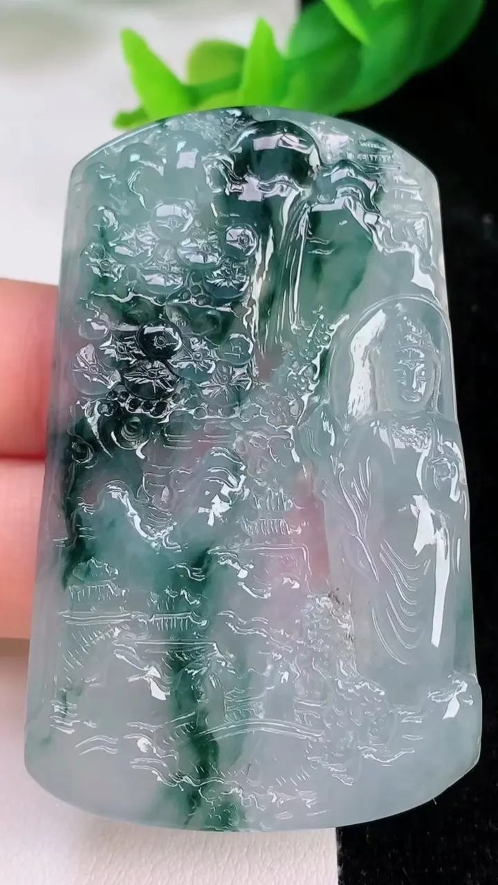 天然A货翡翠飘花山水大势至观音菩萨吊坠，尺寸57.3-37.3-4.5，重量:24.03g
7月9日