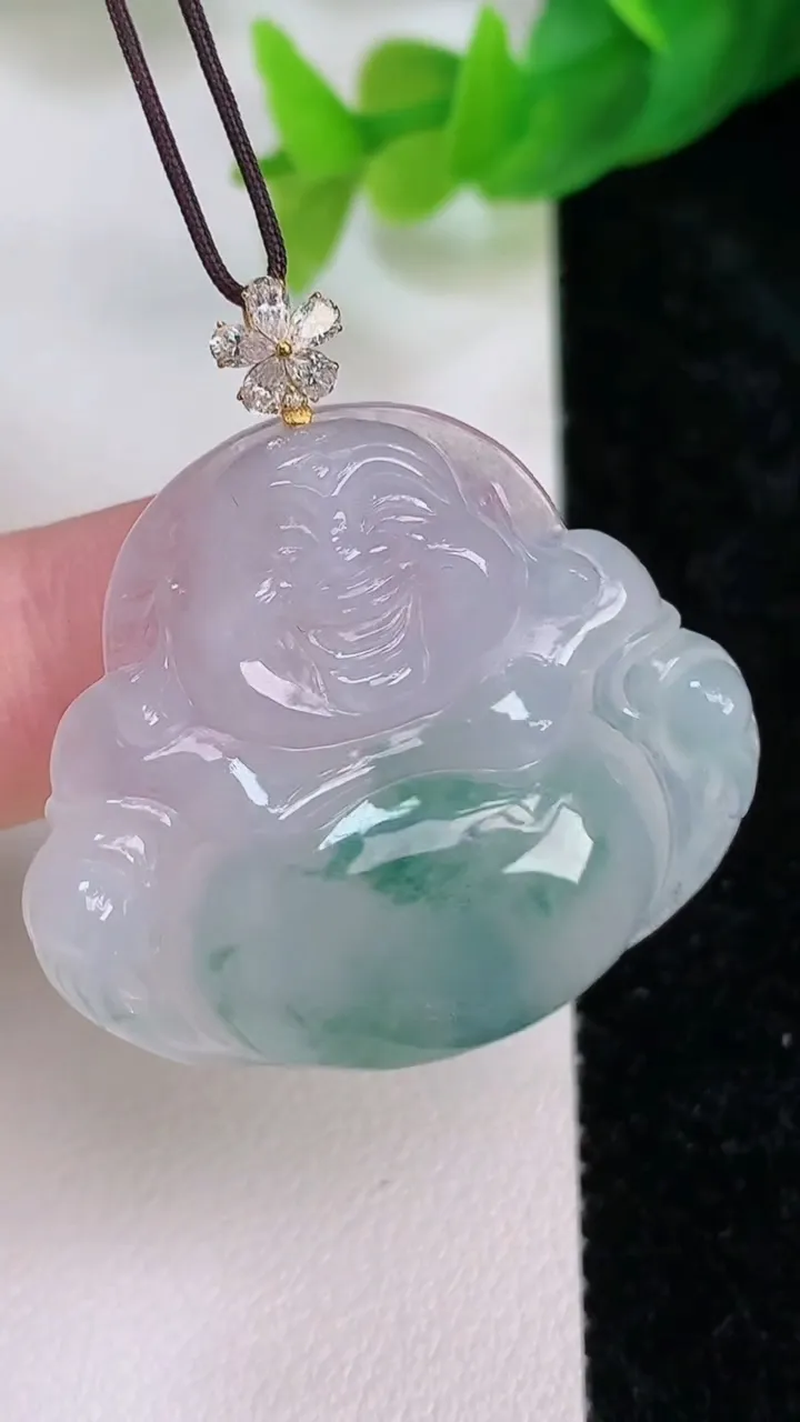 天然A货翡翠18k金飘花佛公吊坠，尺寸30.5-35.3-6.8，重量:10.57g
7月10日