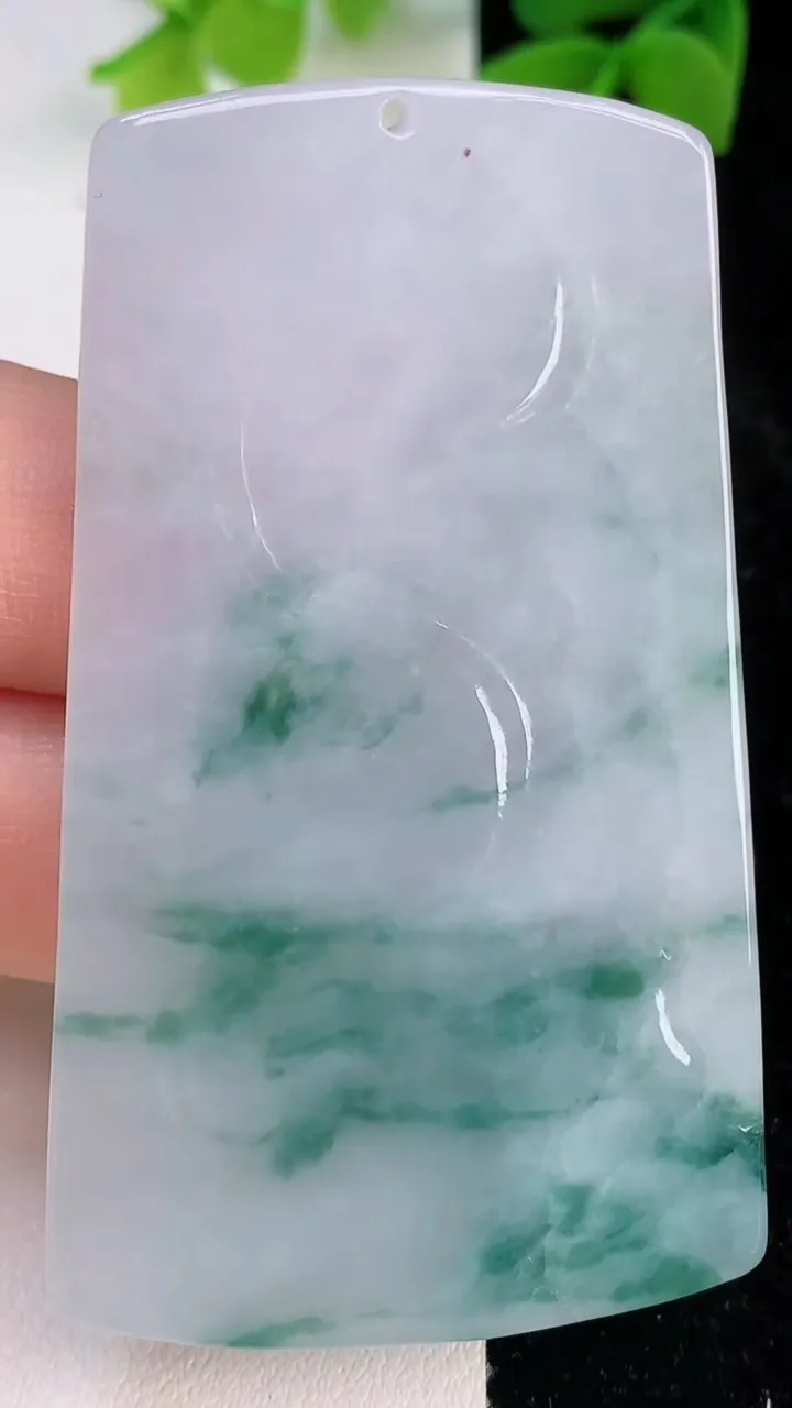 天然A货翡翠飘花祥龙观音菩萨吊坠，尺寸62-36.5-5.5，重:27.59g
7月10日