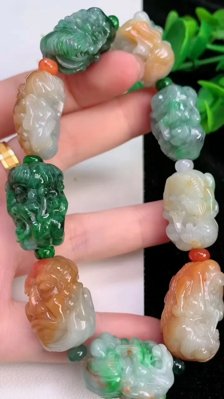 天然A货翡翠双彩十八罗汉手串，尺寸23.6-17-12，重量:98.61g7月10日
工厂直销收藏佳