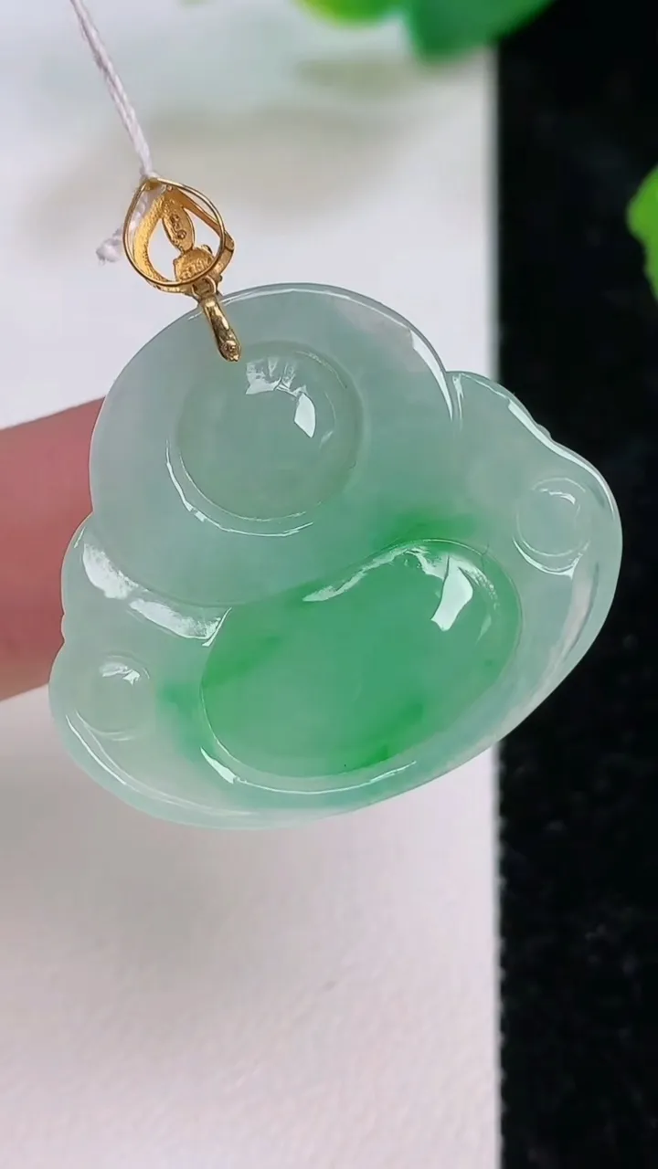 天然A货翡翠佛公吊坠，尺寸25.7-28-6，重量:6.26g
7月10日