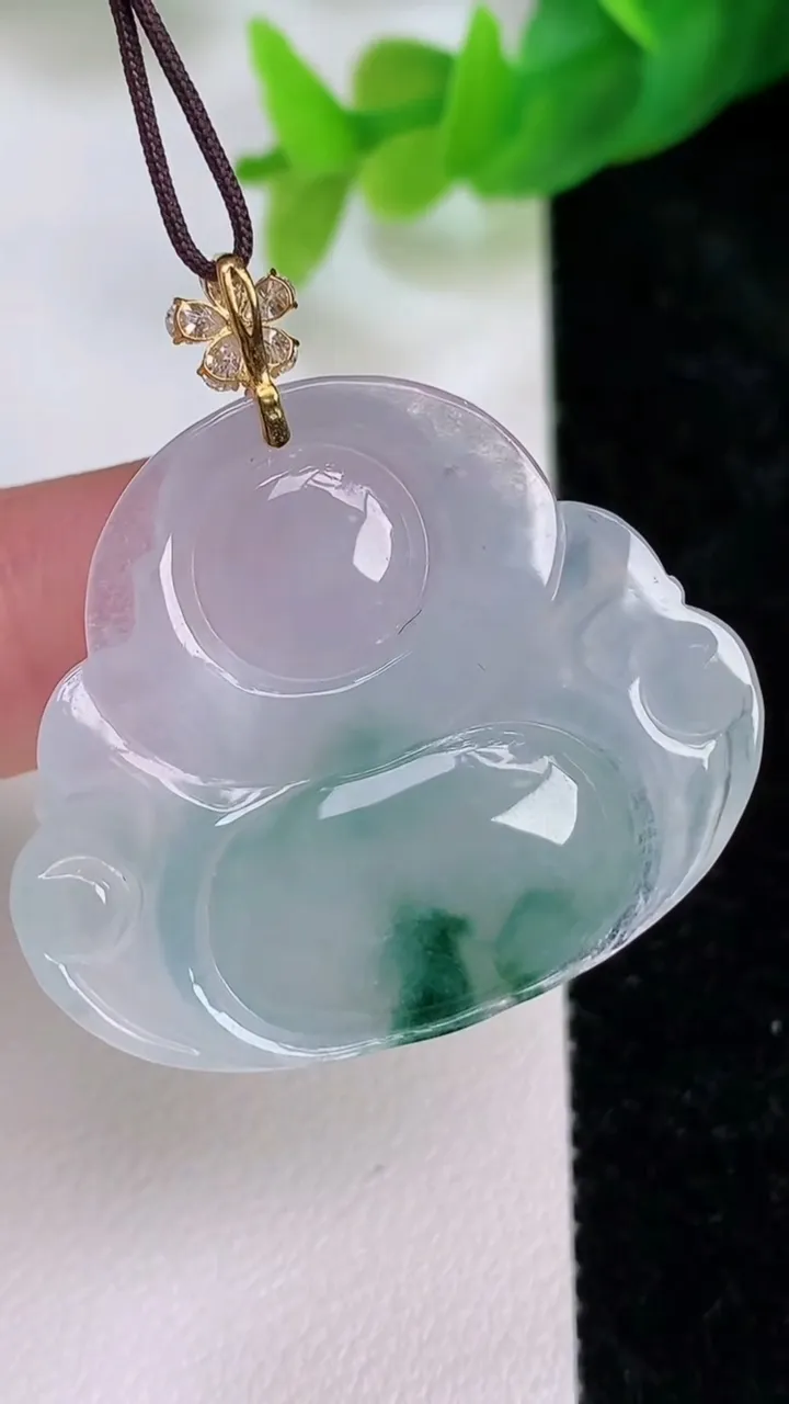 天然A货翡翠18k金飘花佛公吊坠，尺寸30.5-35.3-6.8，重量:10.57g
7月10日