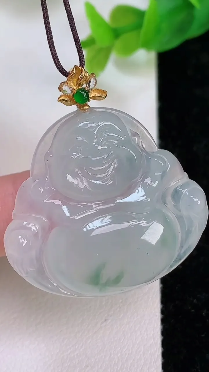 天然A货翡翠佛公吊坠，尺寸32-34.7-6，重量:10.24g
7月10日