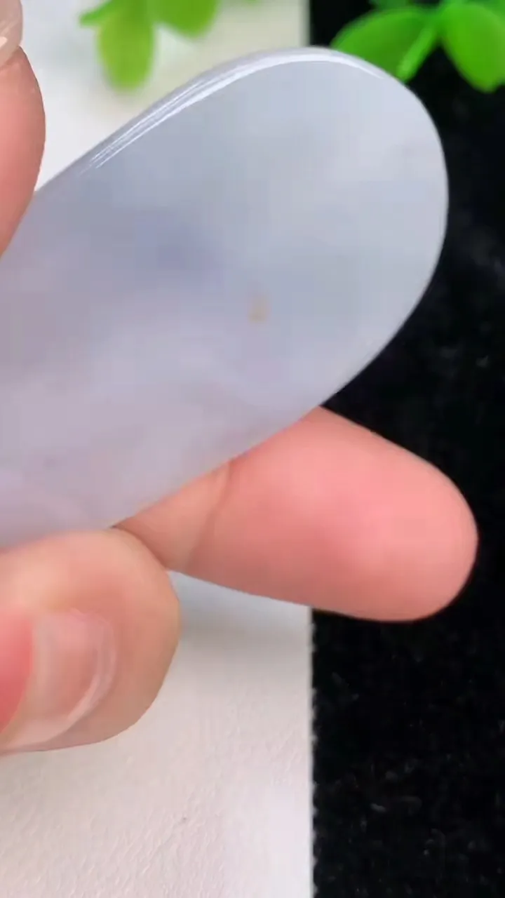 天然A货翡翠紫罗兰山水阿弥陀佛吊坠，尺寸58.5-26-4.6，重量:14.75g
7月10日