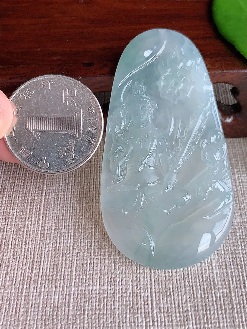 天然A货翡翠飘花虚空藏菩萨吊坠尺寸60.5×31.7×4.7m量21.56g 0709