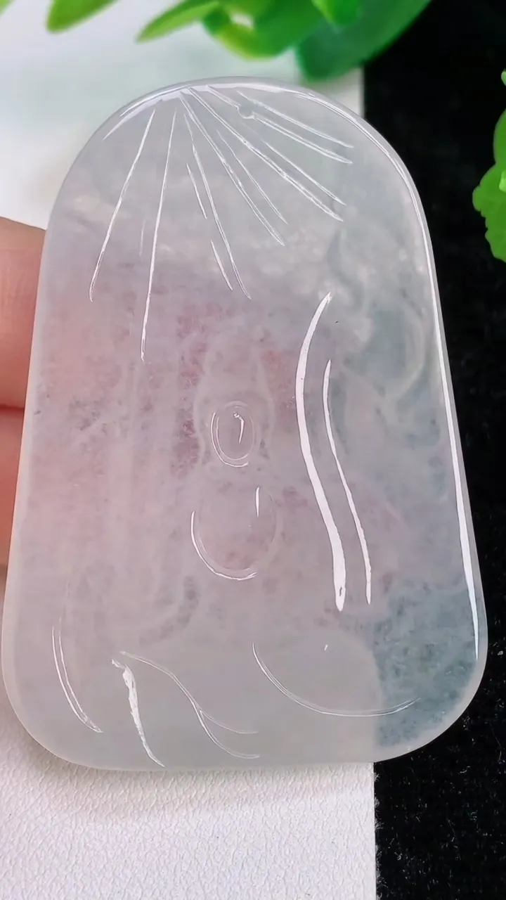 天然A货翡翠虚空藏观音菩萨吊坠，尺寸59.7-42.5-5.6，重量:31.82g
7月10日