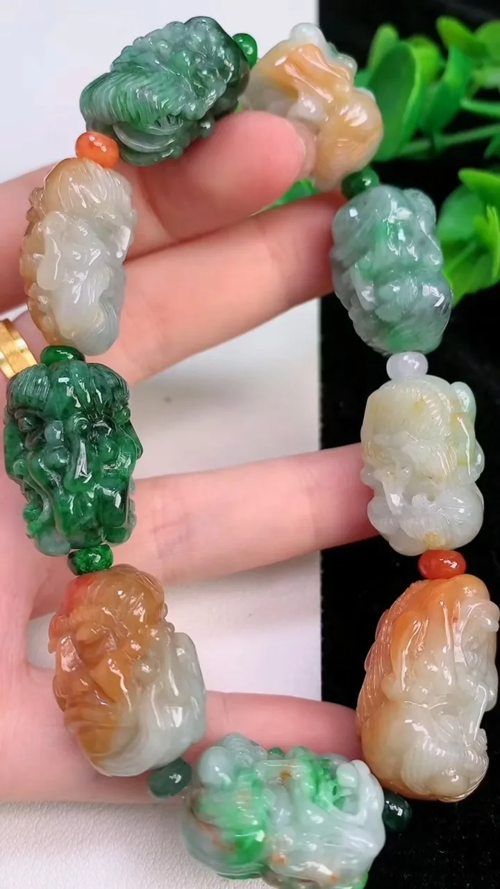 天然A货翡翠双彩十八罗汉手串，尺寸23.6-17-12，重量:98.61g7月10日
工厂直销收藏佳品,种好水足，色泽均匀，有种有色，上手高大气！