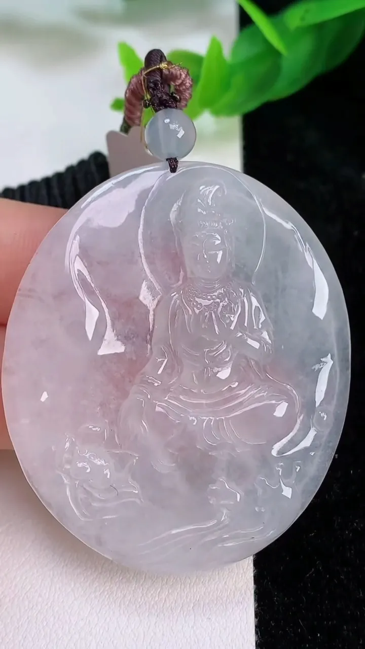 天然A货翡翠观音菩萨吊坠，尺寸50.5-43.2-4.3，重量:19.44g
7月10日