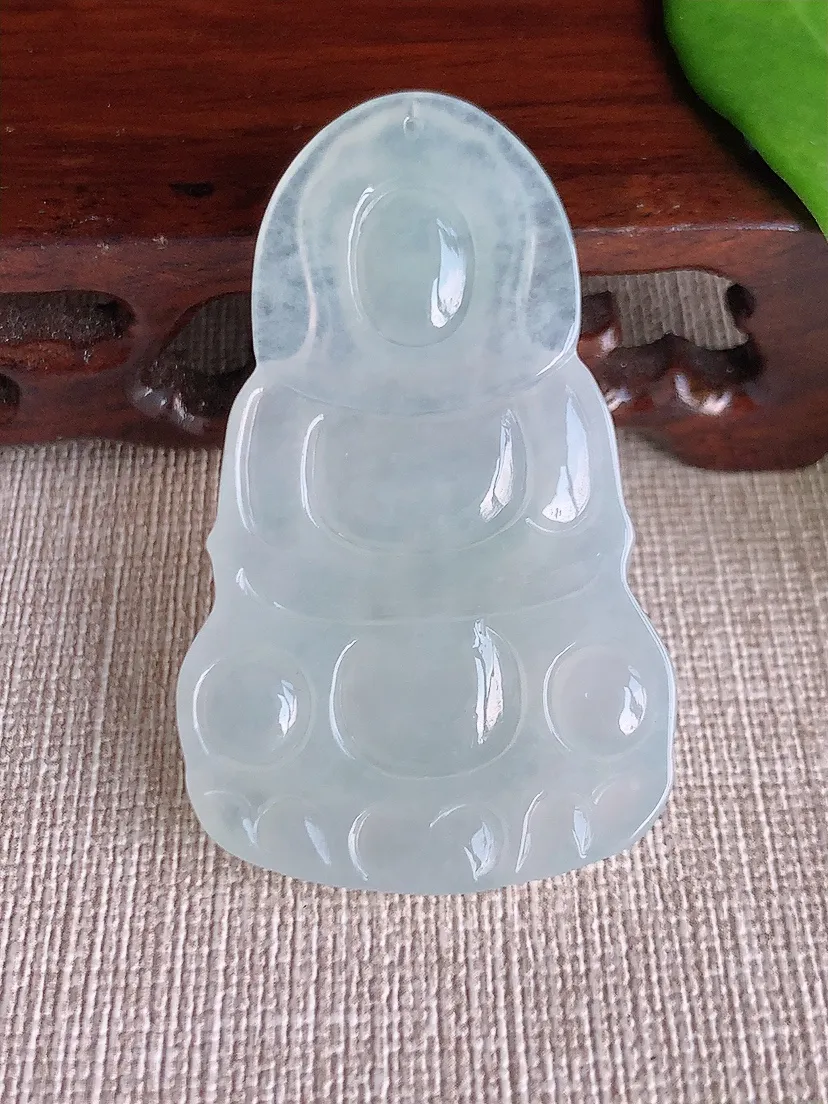 天然A货翡翠白月光正装观音吊坠尺寸52×31.8×5.4m量16.20g 0709