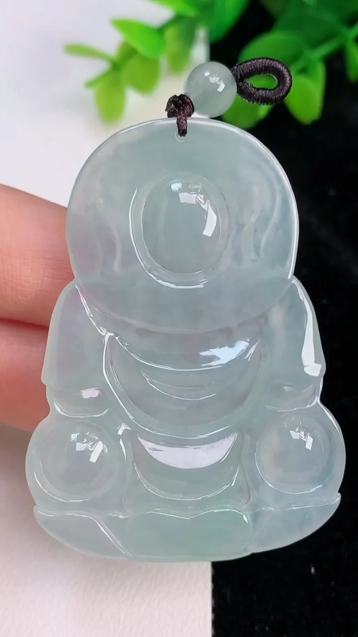 天然A货翡翠观音菩萨吊坠，尺寸55.7-18.8-5.3，重量:20.00g
7月10日