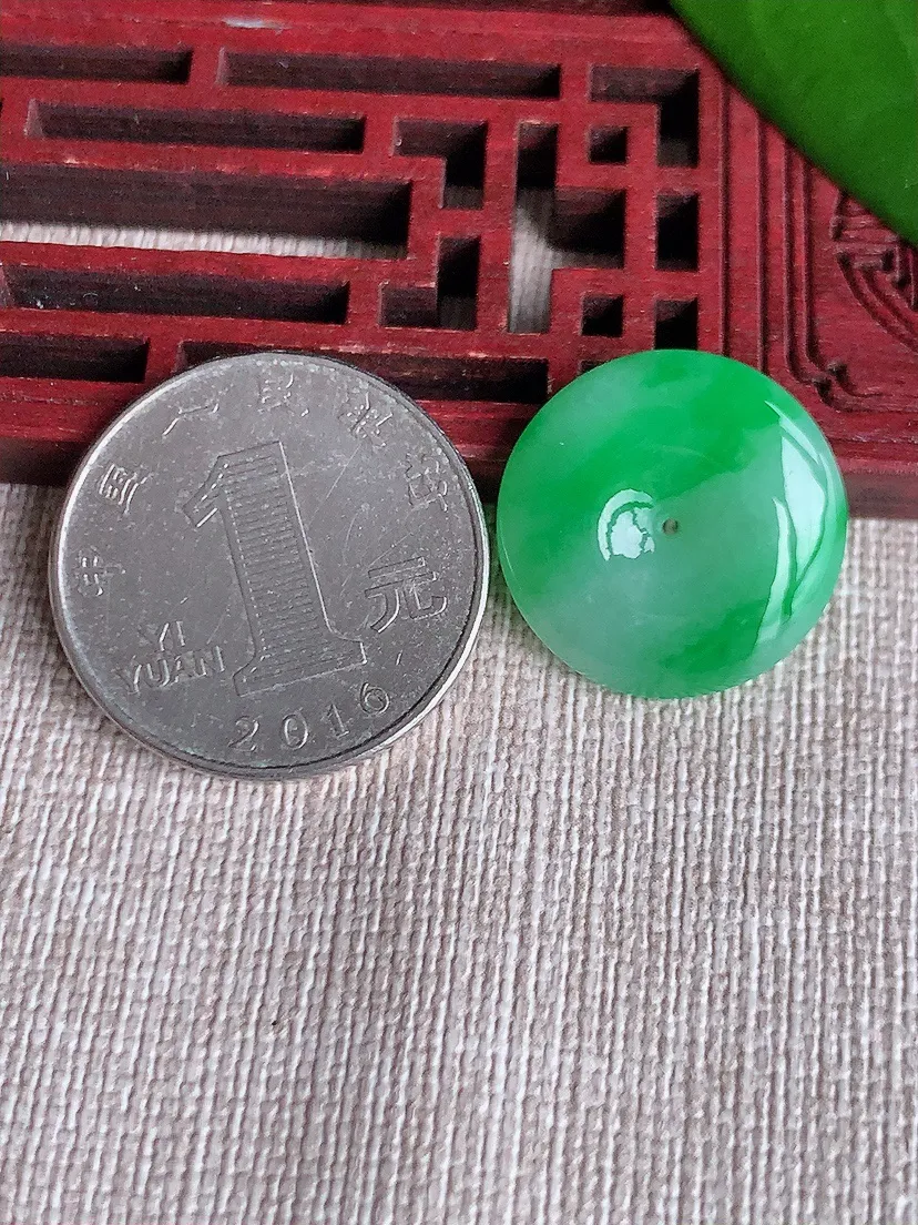 天然A货翡翠飘绿平安扣吊坠尺寸19.5×4.6m量3.92g 0710